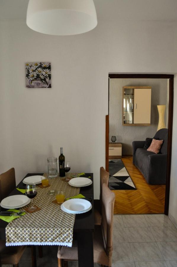 Apartman Anita Бузет Экстерьер фото